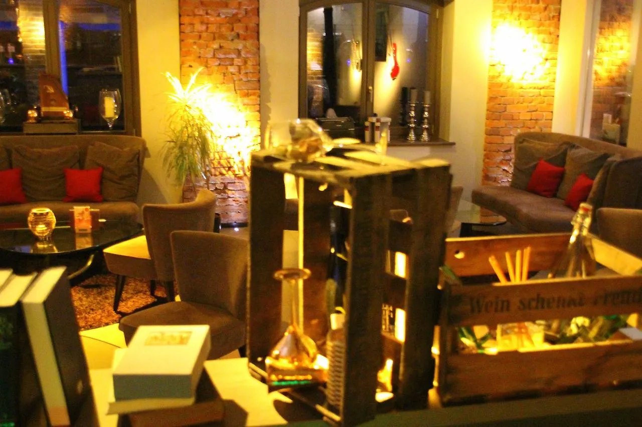 Hotel Volksschule Hamburg-Harburg 4*,