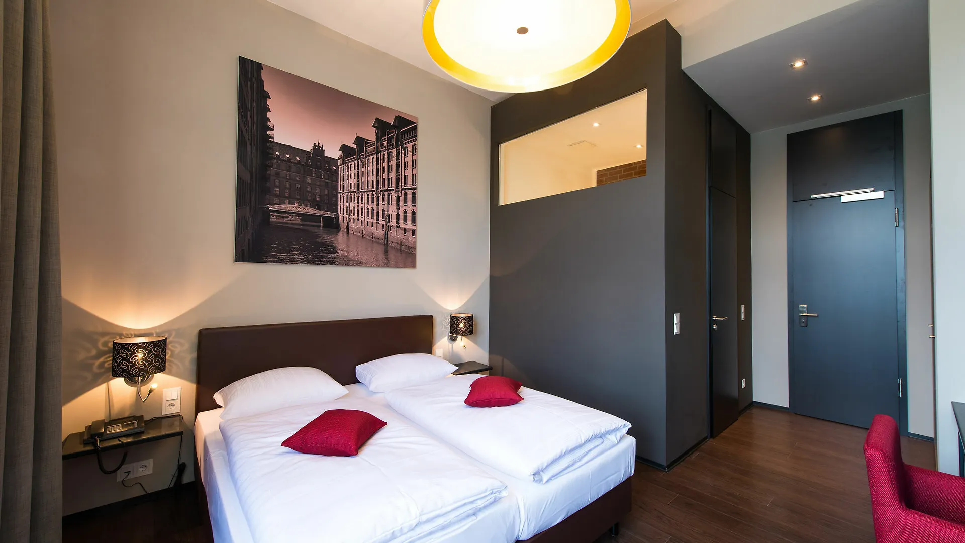 Hotel Volksschule Hamburg-Harburg