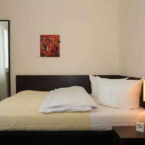 Luetzow 3* Berlino